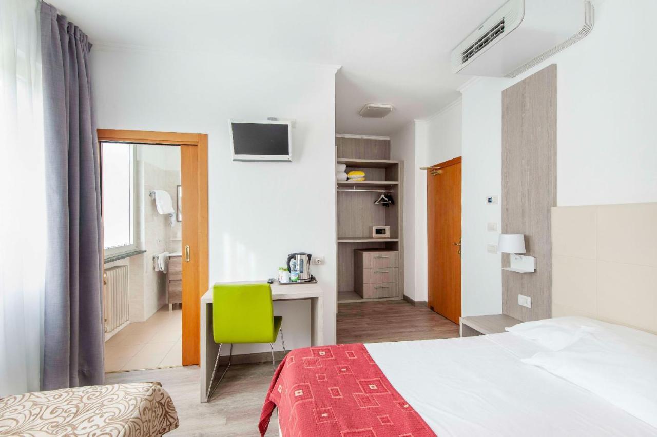 Hotel Venezia Riva del Garda